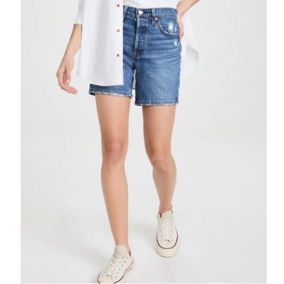 NWT Levi’s Premium Mid Thigh High Waisted Denim Shorts in Salsa Middle - Picture 2 of 9
